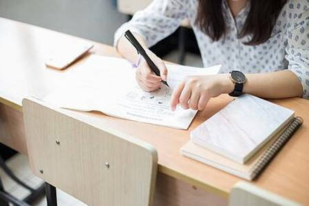 留学生作业选题怎么整？Assignment写作选题怎么重视起来？