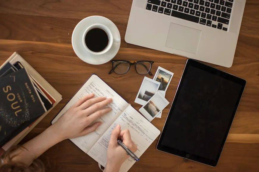 Academic writing写作方法分享：英语阅读与写作是重中之重